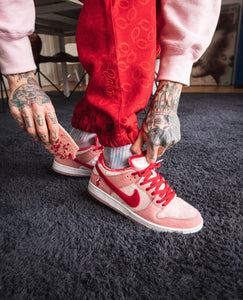 Patterned 'Red Q' Pair - [Pairs UK] [jogging bottoms] [ are those pairs] [mike pairs] [sweatpants] [patterned sweatpants] [patterned pants] 